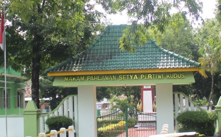 Makam Pahlawan Setyo Pertiwi (Foto Sup )