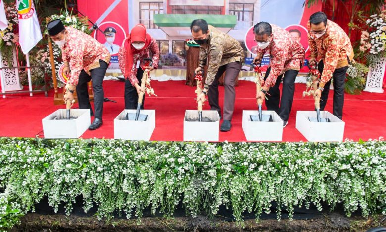 Peletakan Batu Pertama