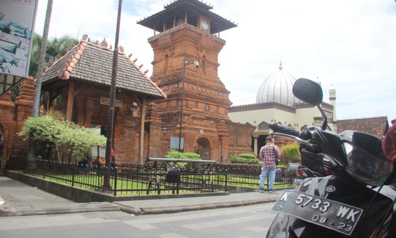 Menara Kudus foto Sup