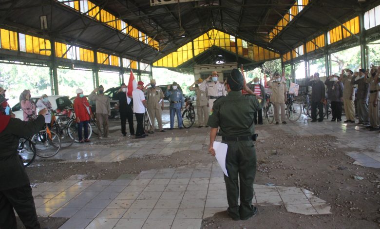 Upacara 17 agustus 2021 di dalam bekas Stasiun KA Wergu Kudus Foto Sup