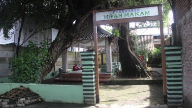 Komplek Pasarean Mbah Makam komplek terminal wisata Bakalan Krapyak Foto Sup