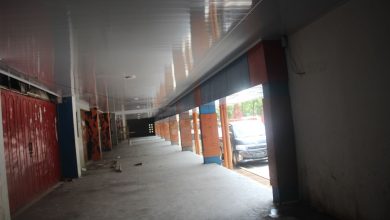 Plafon baru- di bagian depan GOR BK wergu Wetan Kudus Foto Sup Kamis 27/4/2023